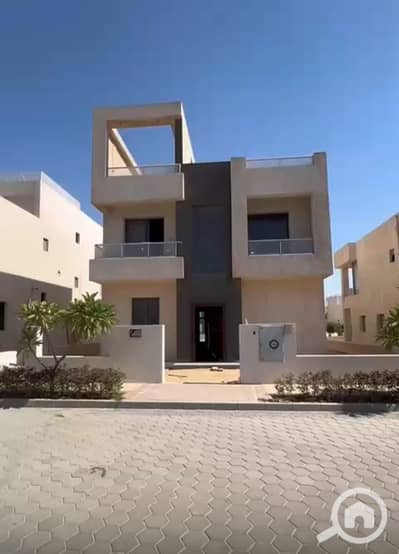 5 Bedroom Villa for Sale in Sheikh Zayed, Giza - WhatsApp Image 2025-09-30 at 5.08. 58 PM. jpeg