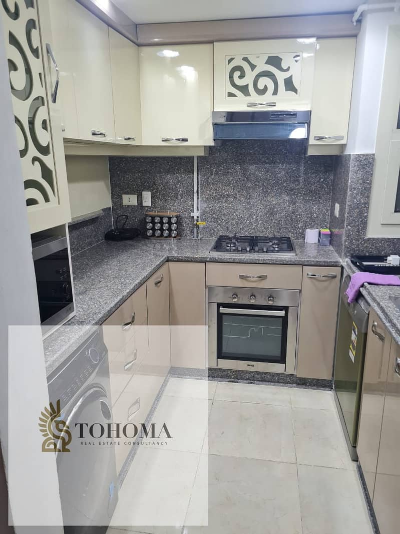 4 04b8db45-2f4a-43dc-9241-c7c756777f95. jpg