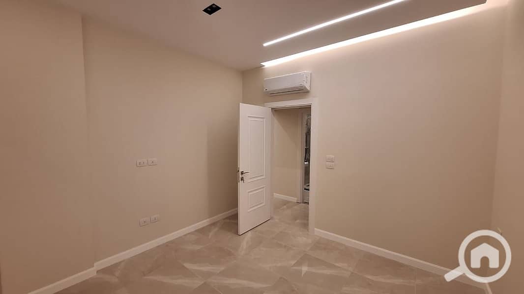 4 WhatsApp Image 2025-11-16 at 2.14. 31 PM (1). jpeg