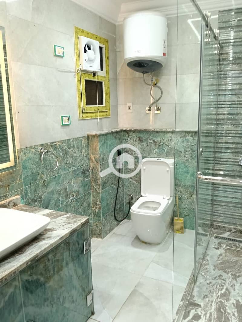 12 0545edcb-ab51-420e-b5c3-4c1cbc4096c3. jpeg