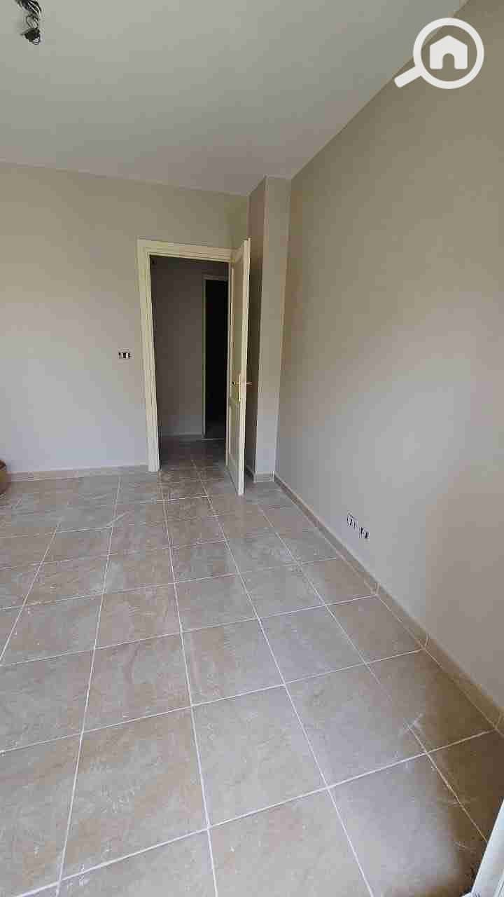 1000504217. jpg 1000504217. jpg