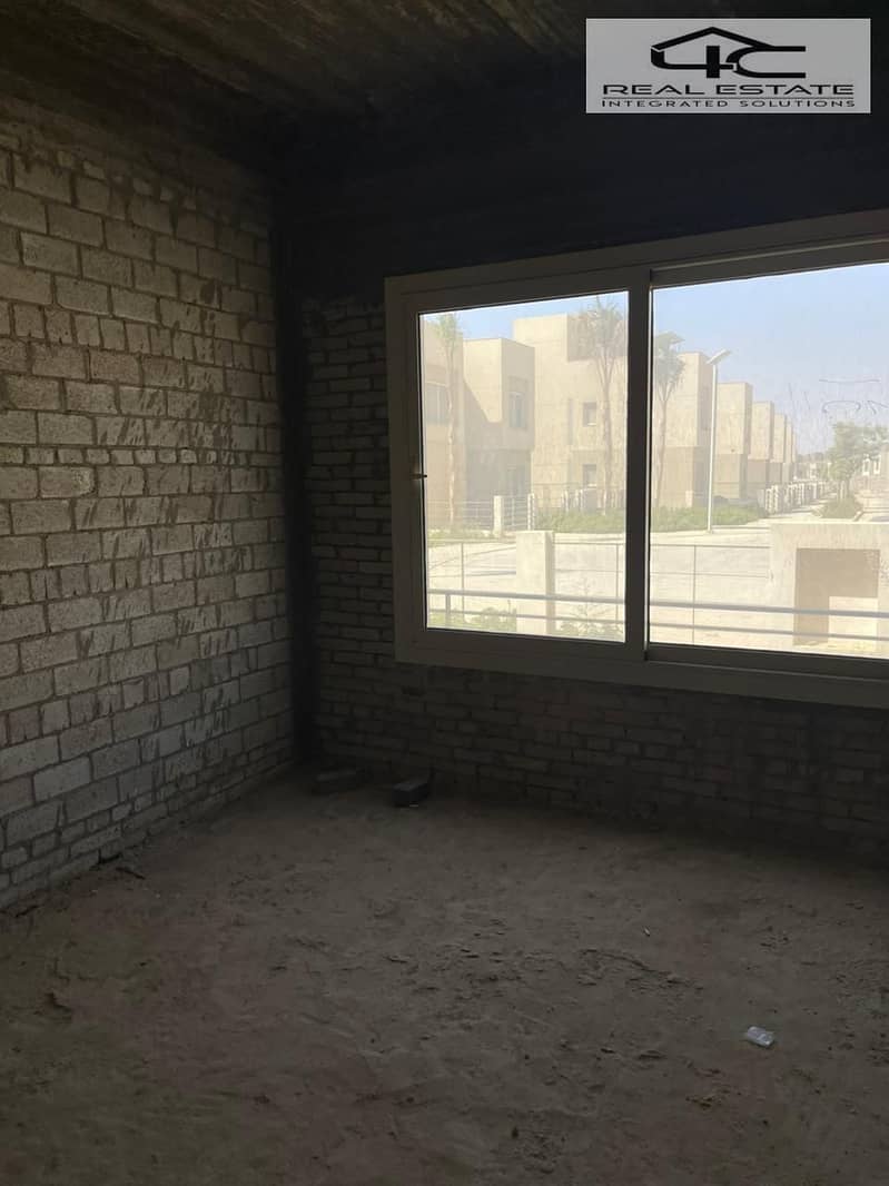 4 WhatsApp Image 2025-11-04 at 4.08. 20 PM (1). jpeg