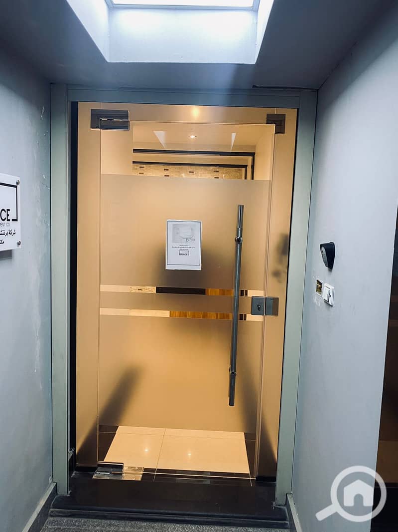 3 300m 180m                                 . jpg