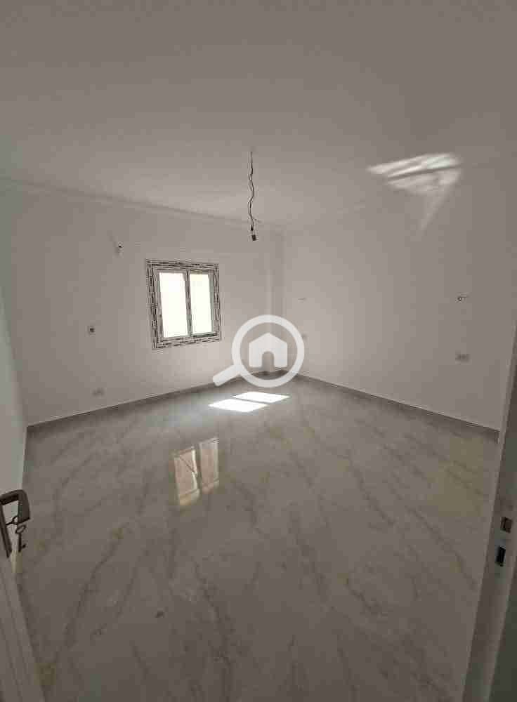 9 FB_IMG_1762618465151. jpg