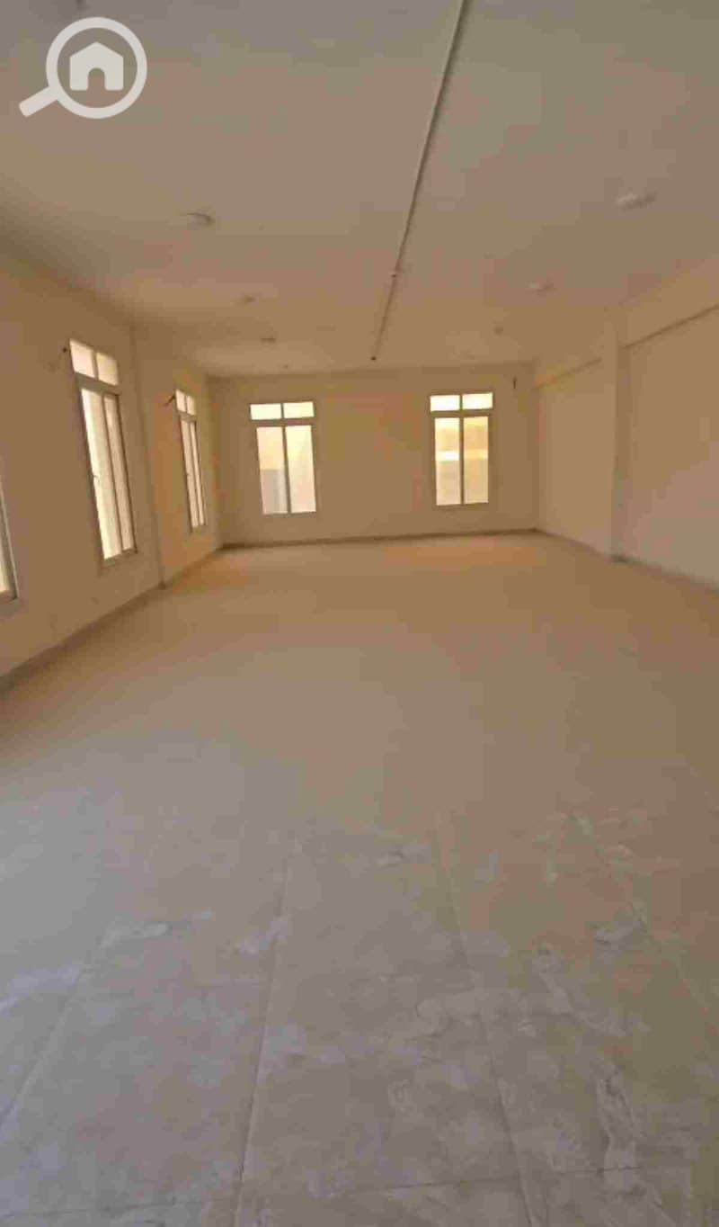 6 Screenshot_20251115_174456_com. whatsapp_edit_76806476827209. jpg