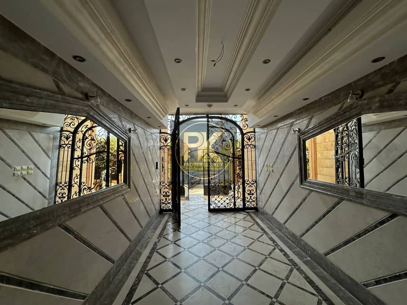 2 44d84852-0a12-44f6-a7a7-de1a54c245a0. jpg