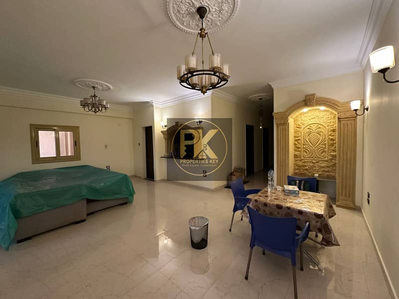 4 a2d04ca9-d516-4103-a8b4-a12a53d83cb6. jpg