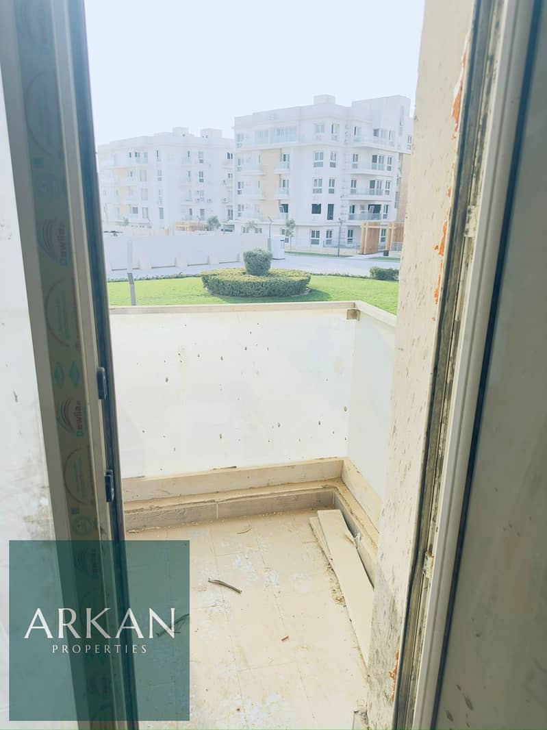 4 2d9b5031-64be-4c23-ac12-0fe880aff655. jpg