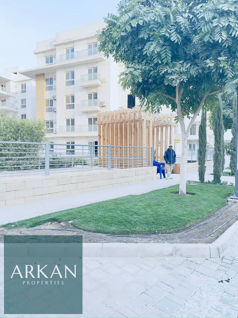 18 c6834cb3-8bd6-4a87-9f1d-08c92564f2c3. jpg