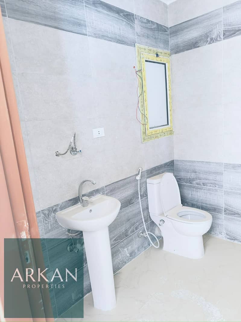 21 d0163ff7-8736-404c-a9d5-ddd0ef948dd9. jpg