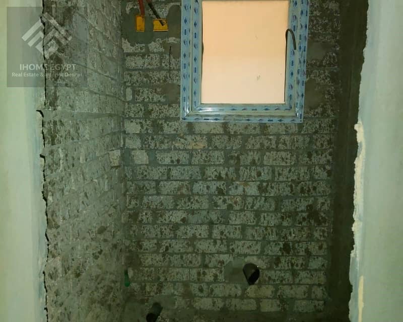 8 7609d257-10ba-4c5c-b5bb-42214eaf4dd0. jpg