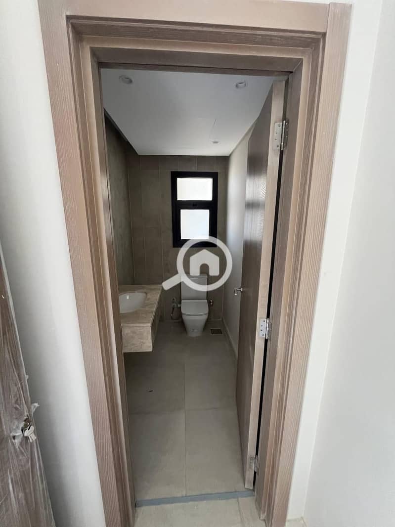 5 WhatsApp Image 2025-10-12 at 12.53. 36 PM (3). jpeg