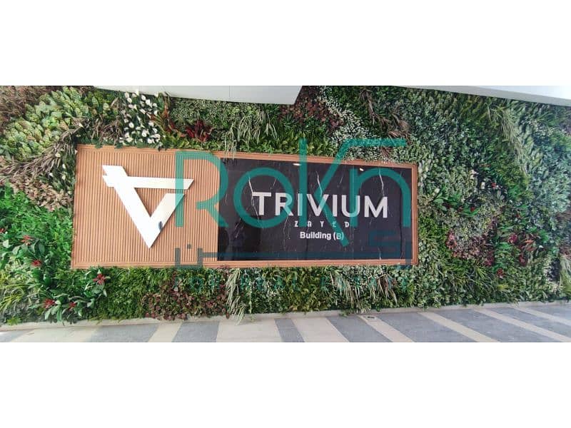 12 f49a0ff8-e751-4f85-b187-ca499496a45f. jpg