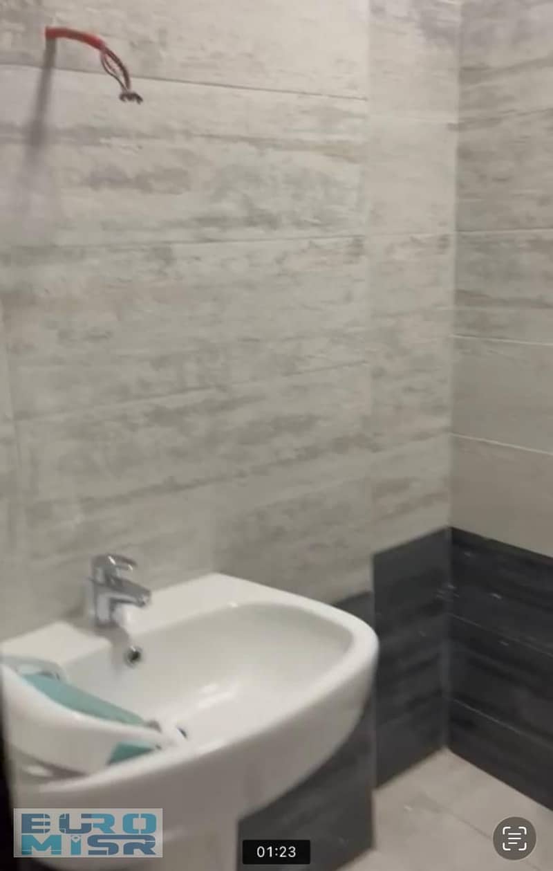 8 IMG-20251116-WA0100. jpg