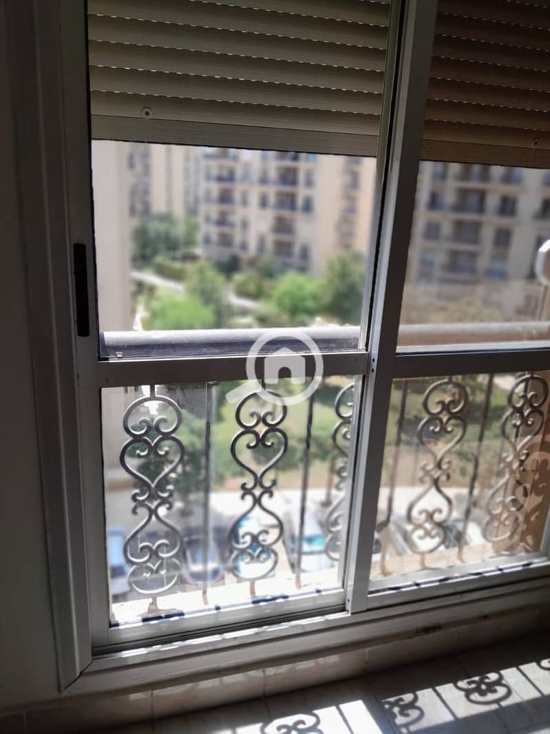 2 86879dad-8c2d-4a5a-b80e-c46a6c348ed1. jpg