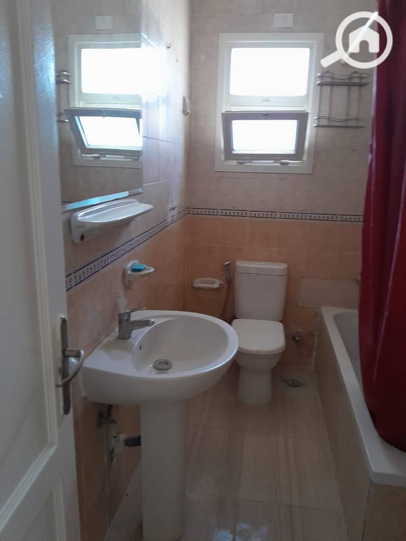 8 74d7b891-b1b5-4c76-8011-e08eb5b7e0c6. jpg