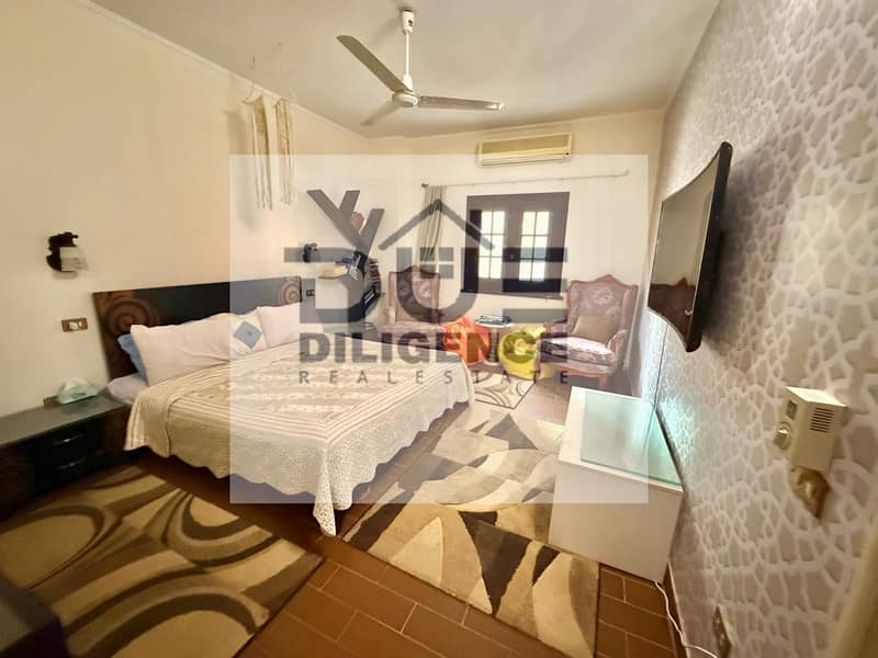 13 3f946055-9893-4489-8518-adbd974ae8e9. jpg