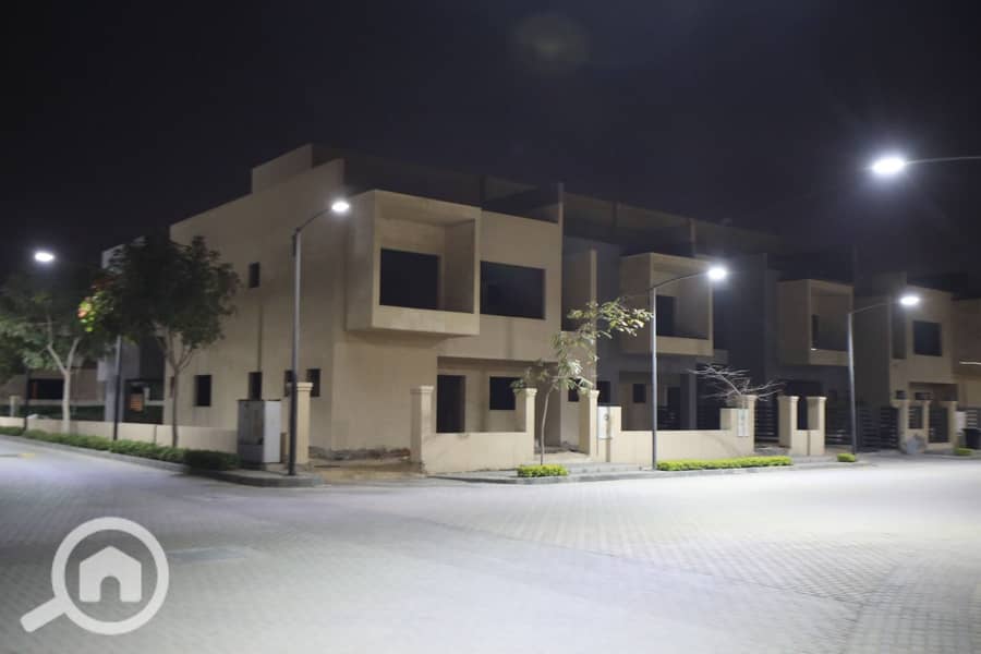 2 WhatsApp Image 2025-10-28 at 13.29. 23_52ab1bf7. jpg