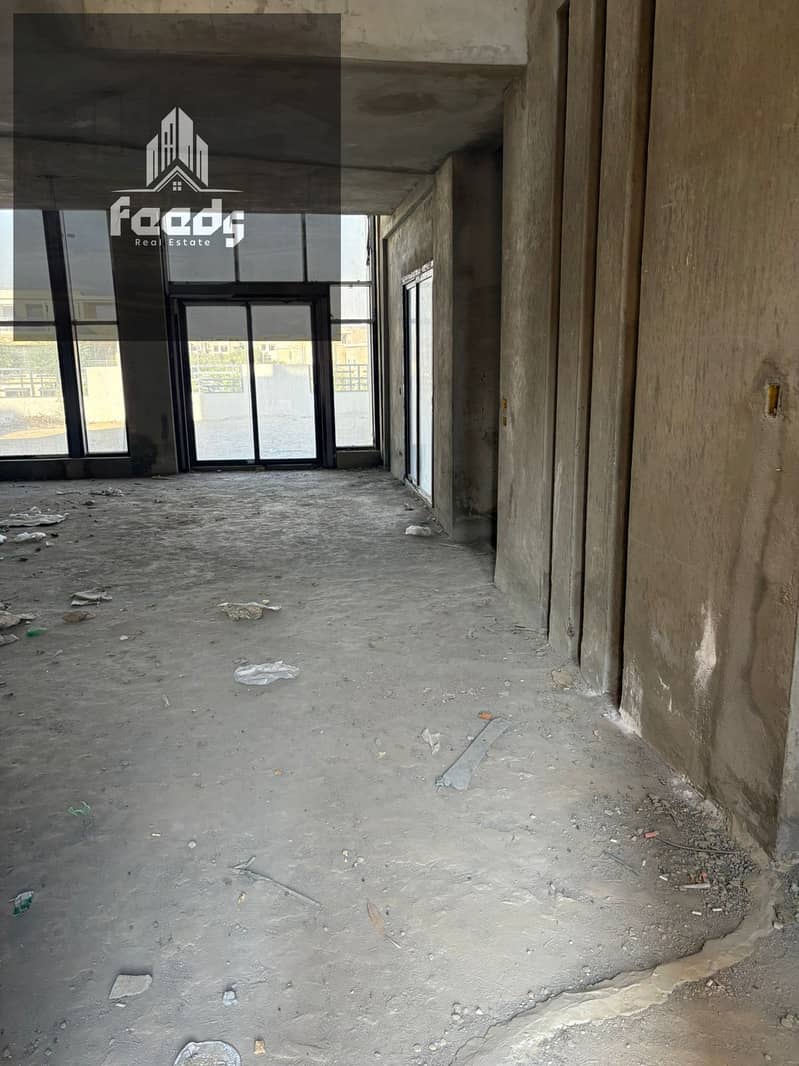 9 287a6caf-c774-42df-8f41-27ae1e49c3c3. jpg