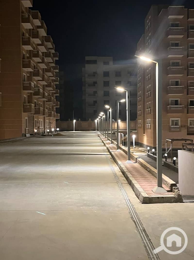 8 eea717bb-3e10-4141-b677-dc572ac8262b. jpg