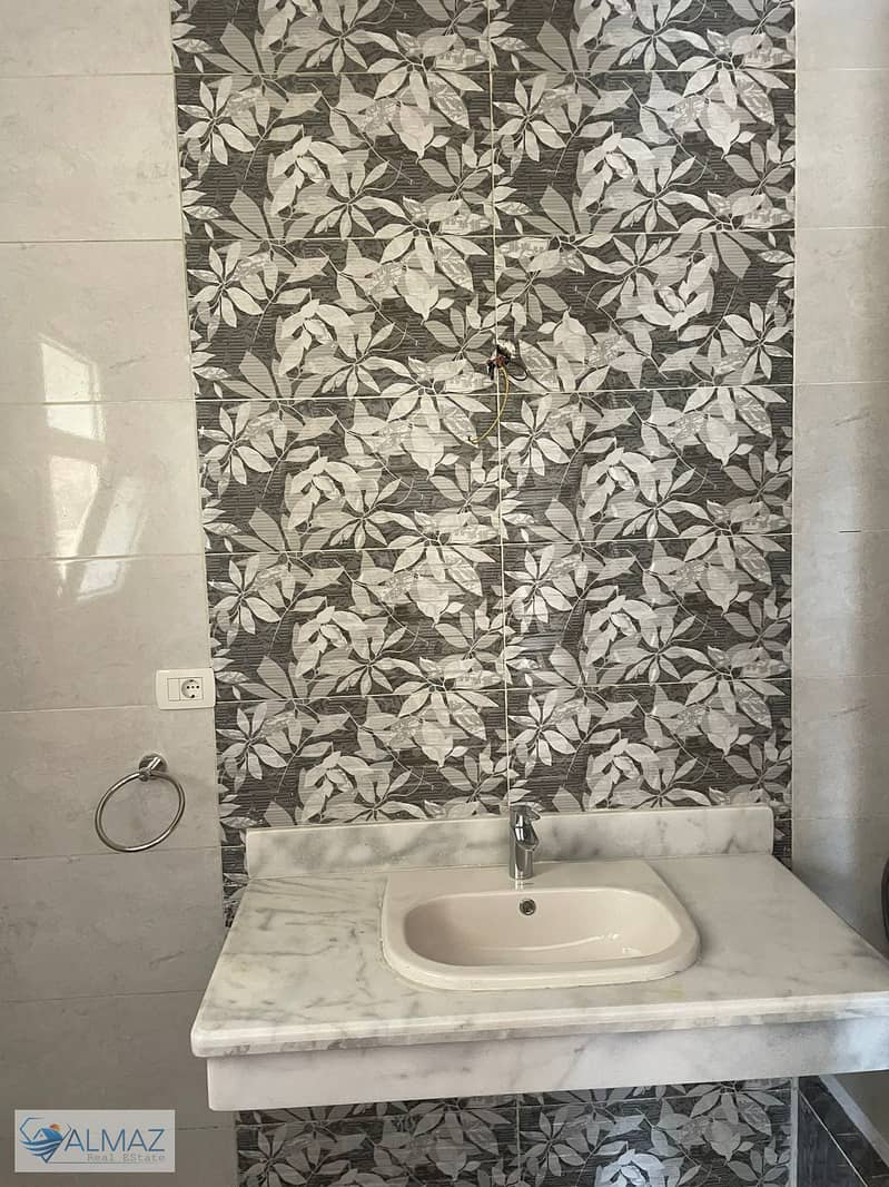 6 WhatsApp Image 2025-11-16 at 3.11. 52 PM (2). jpeg