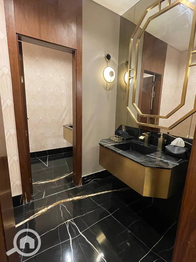 8 574473074_4411843895715526_2801590958524828344_n. jpg