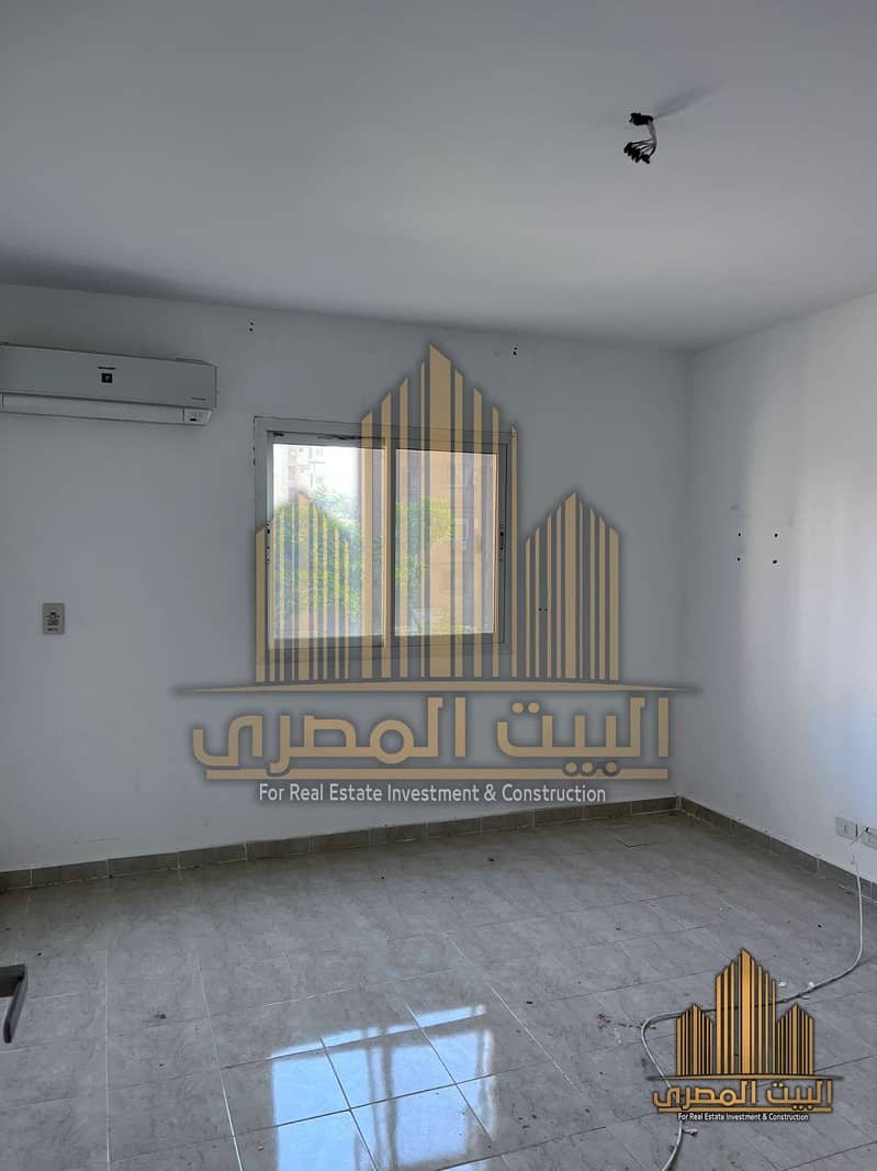 5 U729878 (11). jpeg