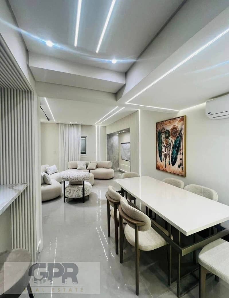 7 476877988_1181206880291800_2374406744286314921_n. jpg