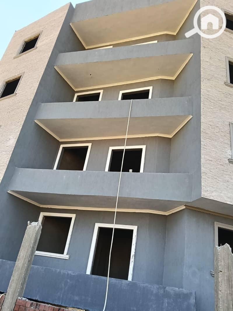 15 b8a4ff00-da48-4e26-83d4-13610899696f. jpg