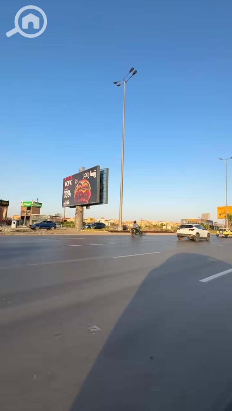 16 4d6c4c44-a589-4aaf-8b58-0466bc65ae8d. jpg