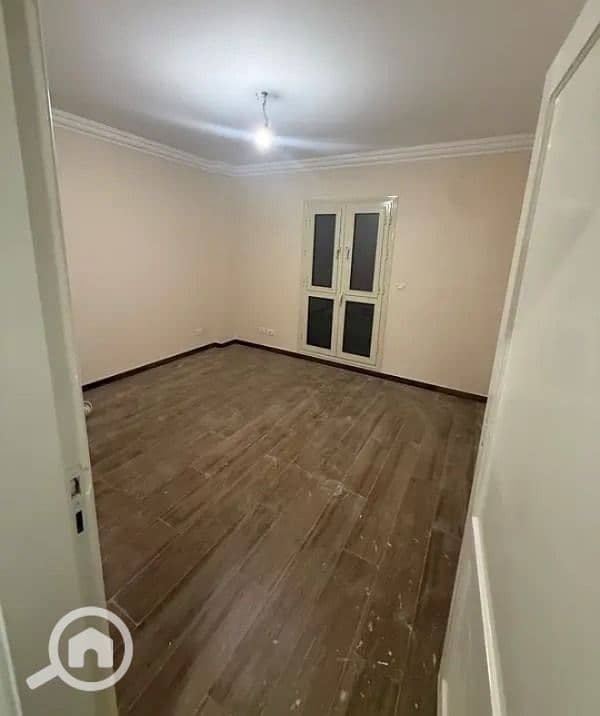 8 d13634c7-4da8-43d0-8472-dc5cb4a79ff3. jpg