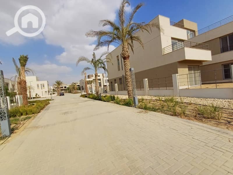 12 WhatsApp Image 2024-09-24 at 03.05. 14_1844b535. jpg