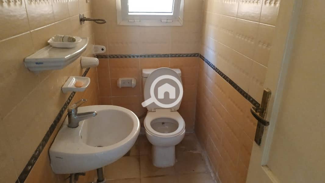 17 b24a857c-4e79-4ddd-adf3-762025d995a4. jpg