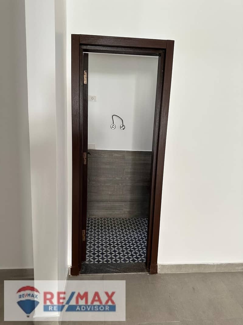 10 WhatsApp Image 2025-11-16 at 10.24. 04 AM. jpeg