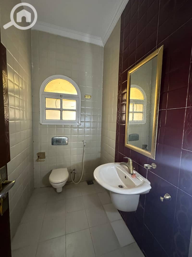 12 IMG-20250203-WA0198. jpg