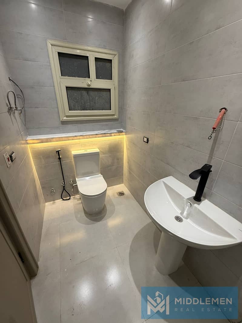 4 WhatsApp Image 2025-11-16 at 15.47. 46_666a547b. jpg