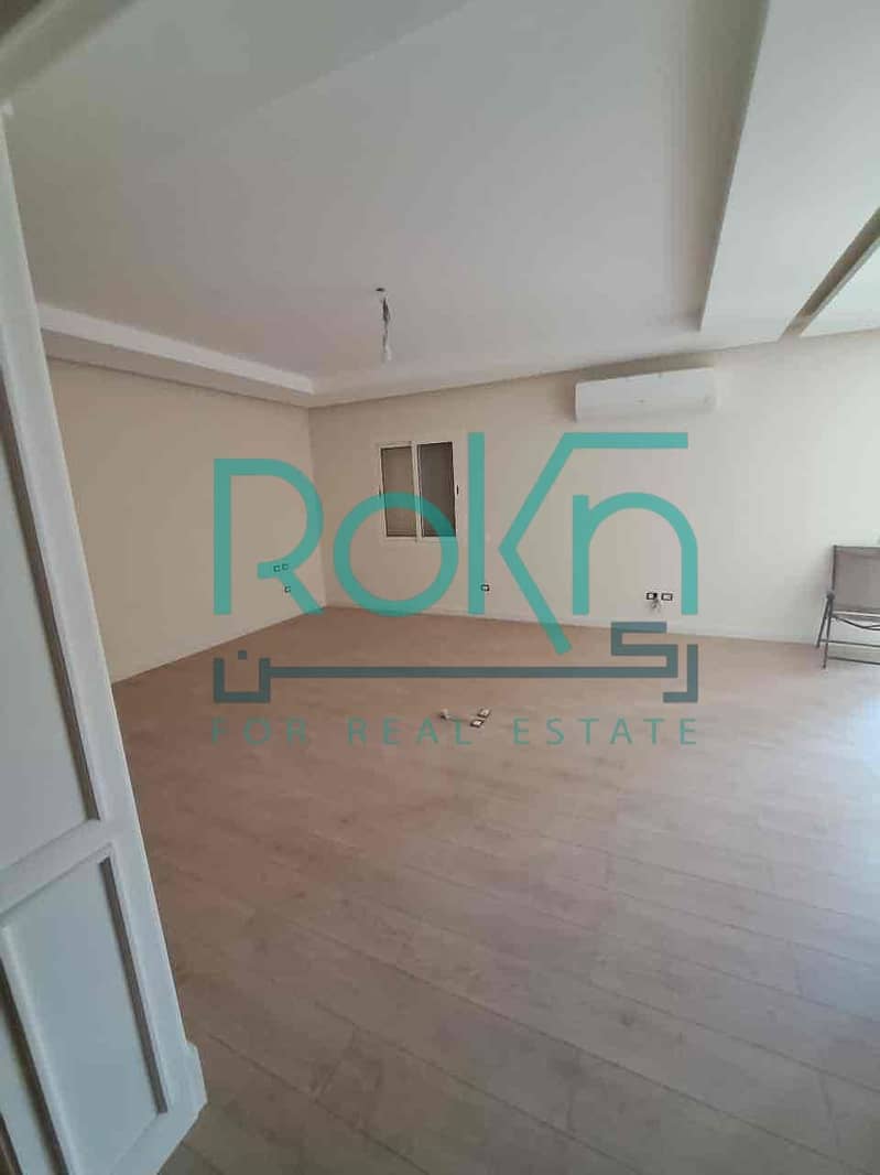 6 8715a98b-127c-44a3-a637-d440bbb42c54. jpg