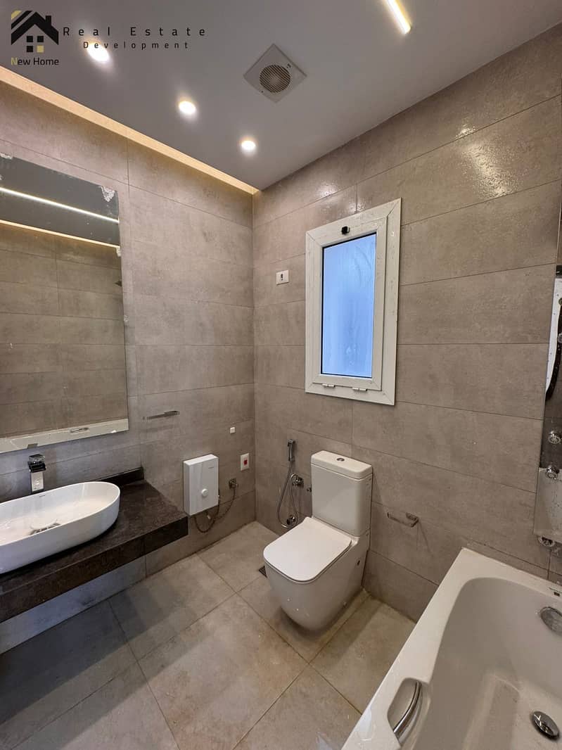 14 WhatsApp Image 2025-11-15 at 15.57. 40_d8260171. jpg