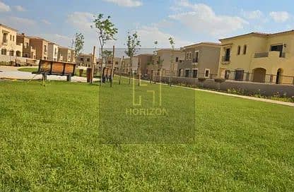 2 8234049-82bf7o. jpg