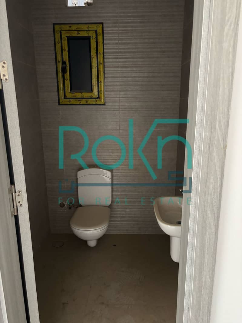 4 df7c60ed-ef21-45c9-a3aa-9dc5d6cdc646. jpg