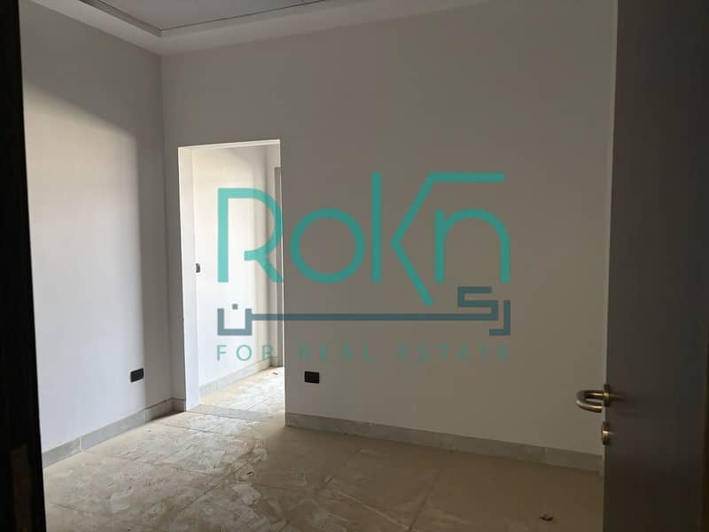 8 0c3b4033-f988-4b50-a8b9-bcce7733de45. jpg