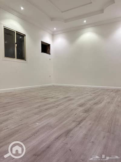 مکتب  للايجار في سموحة، الإسكندرية - 960x1280_77CAD529-922D-4C7C-9D60-E5F66A4DBE31. jpg