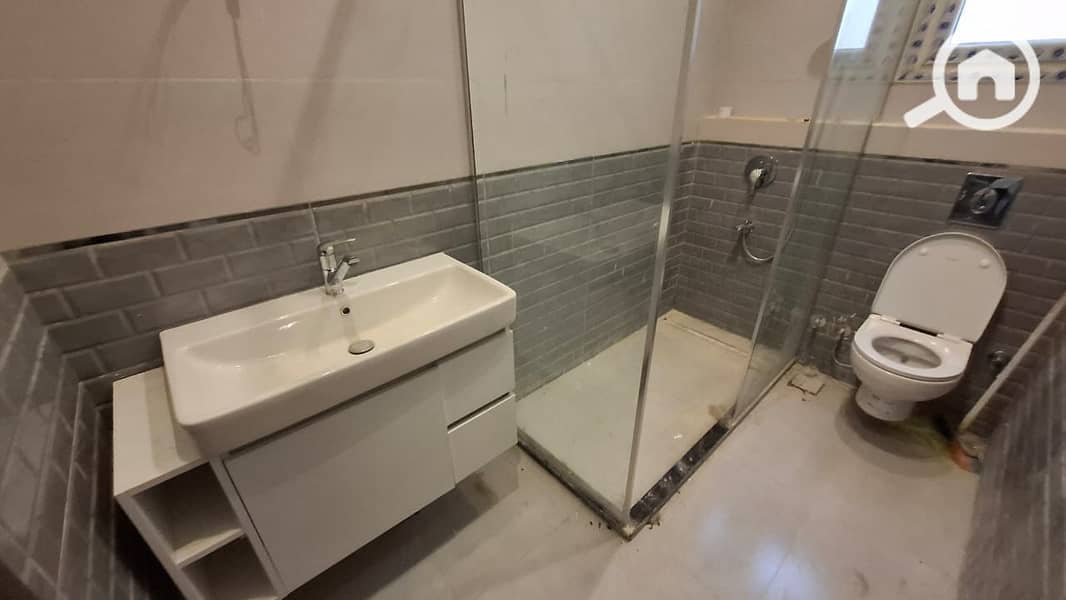 12 WhatsApp Image 2025-11-16 at 15.25. 11 (5). jpeg