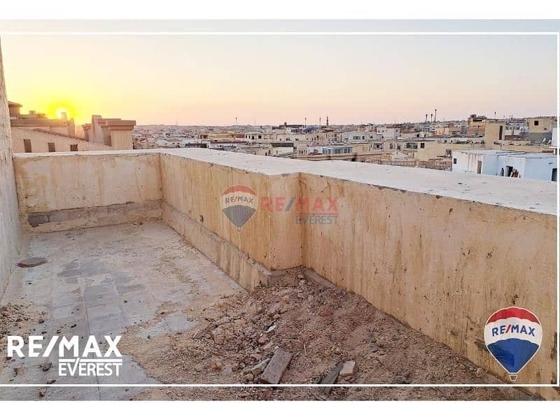 10 b7283c3b-770c-4e0f-92a7-433ae918a162. jpg