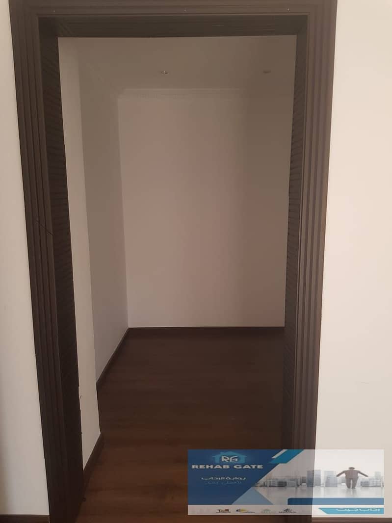 5 5b5949c0-b2ce-49ab-b5ea-867e0640cd2a. jpg