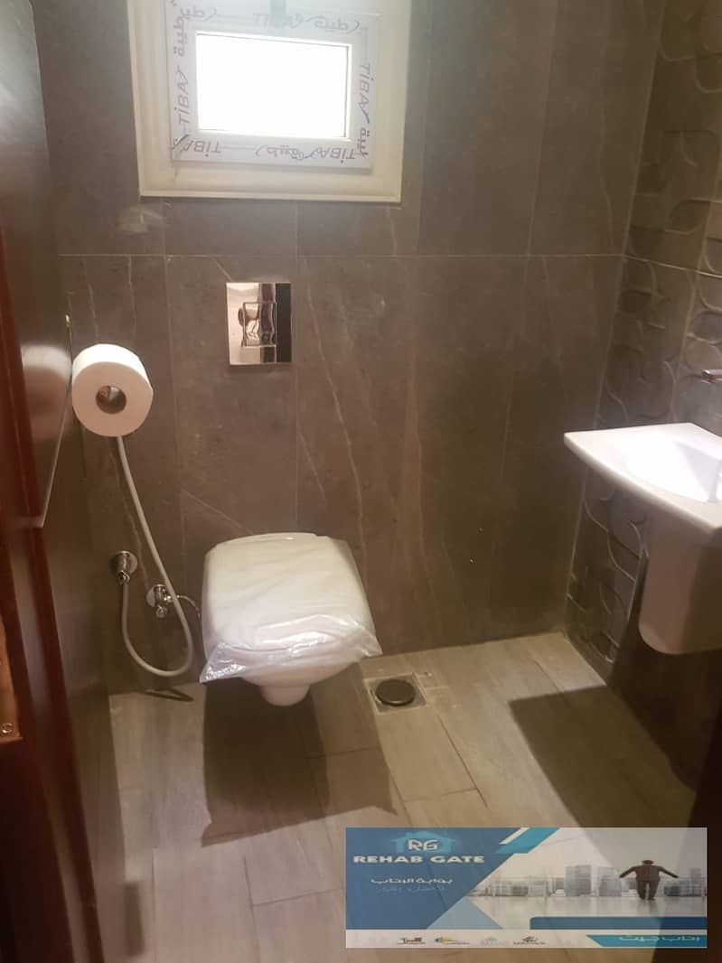 9 460c6e74-a4f0-46ce-a506-e47d572cfa1e. jpg