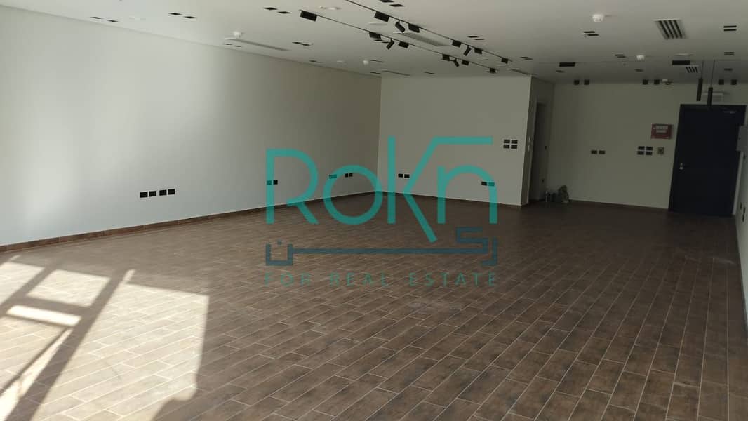 4 578e9c39-1a6c-4912-bc37-6b40a460d155. jpg