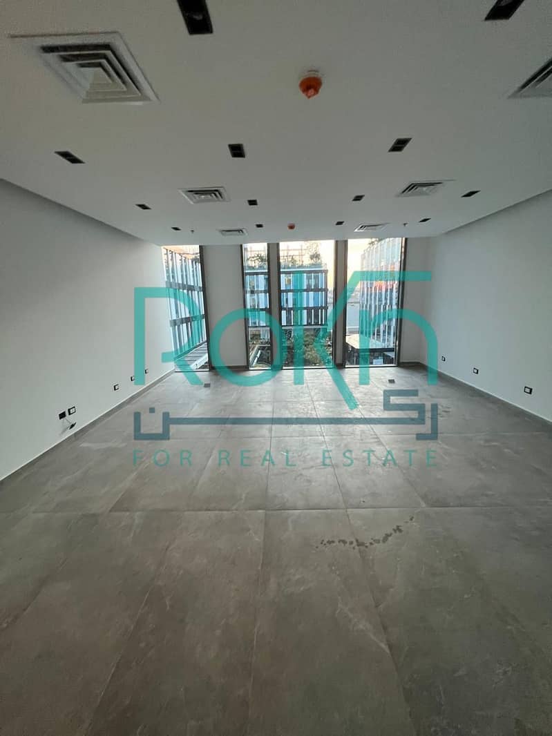 4 WhatsApp Image 2025-10-28 at 4.40. 33 PM. jpeg