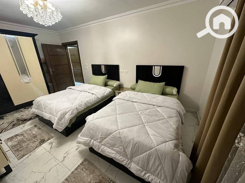 9 a82bd0c2-5162-4f3b-a9e8-9efbe98647af. jpeg