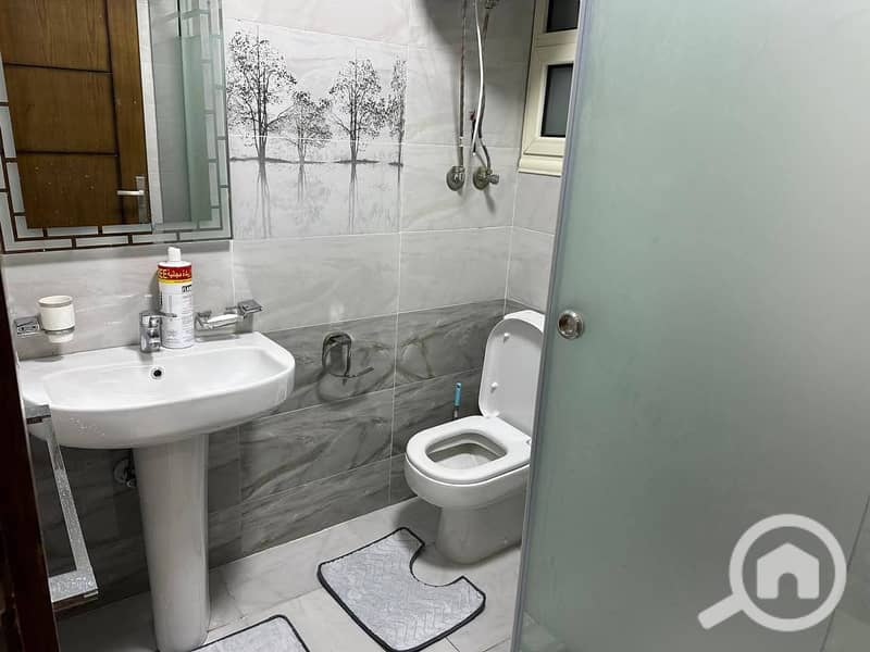 12 d63fe85a-1931-4561-8d58-6165c1b7f685. jpeg